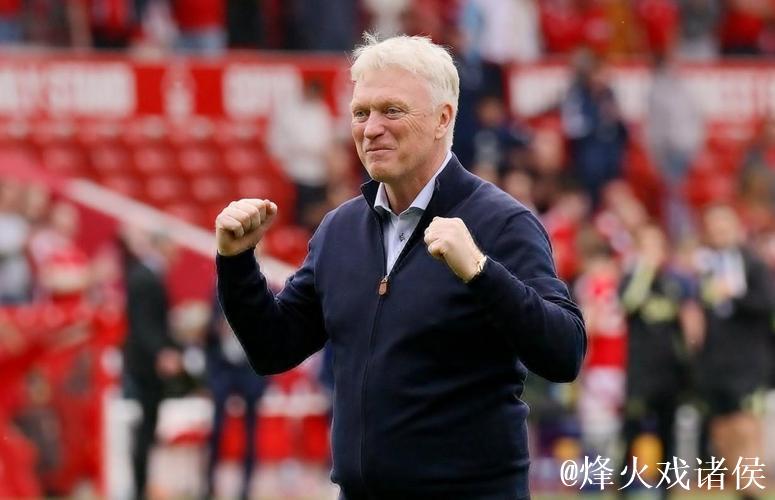 邮报:一次欧冠输球后莫耶斯看管理学书籍,曼联球员不禁偷笑 邮报:一次欧冠输球后莫耶斯看管理学书籍,曼联球员不禁偷笑